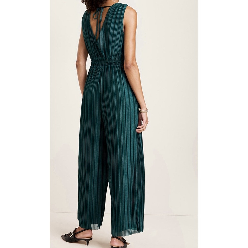 NWT! Francesca's Sz: M Green Plisse Pleated Wide Leg Jumpsuit Elegant Chic - Picture 8 of 8